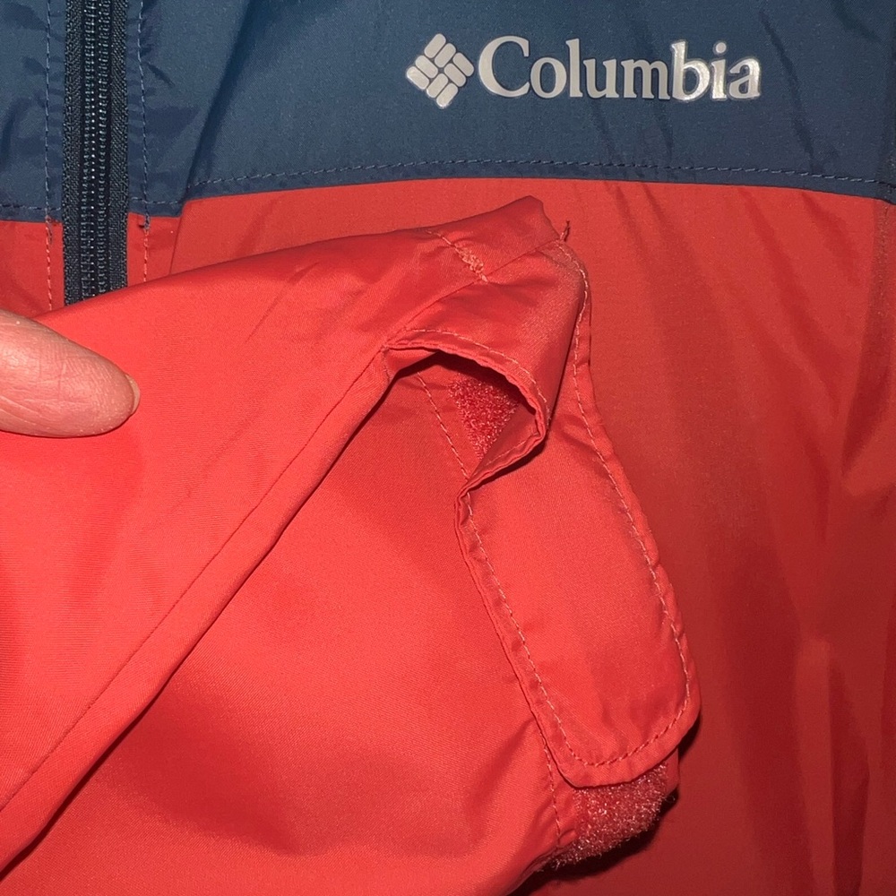 Columbia men’s wind breaker size L like new 
Coral-reddish color with navy blue - Picture 4 of 11